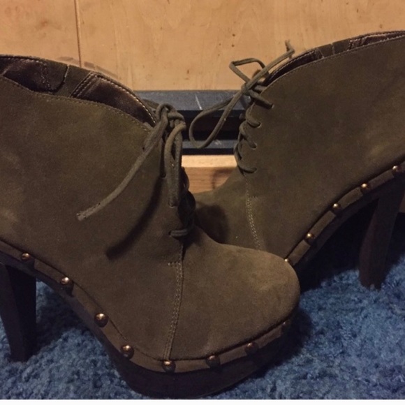 Lace up booties - Picture 2 of 3